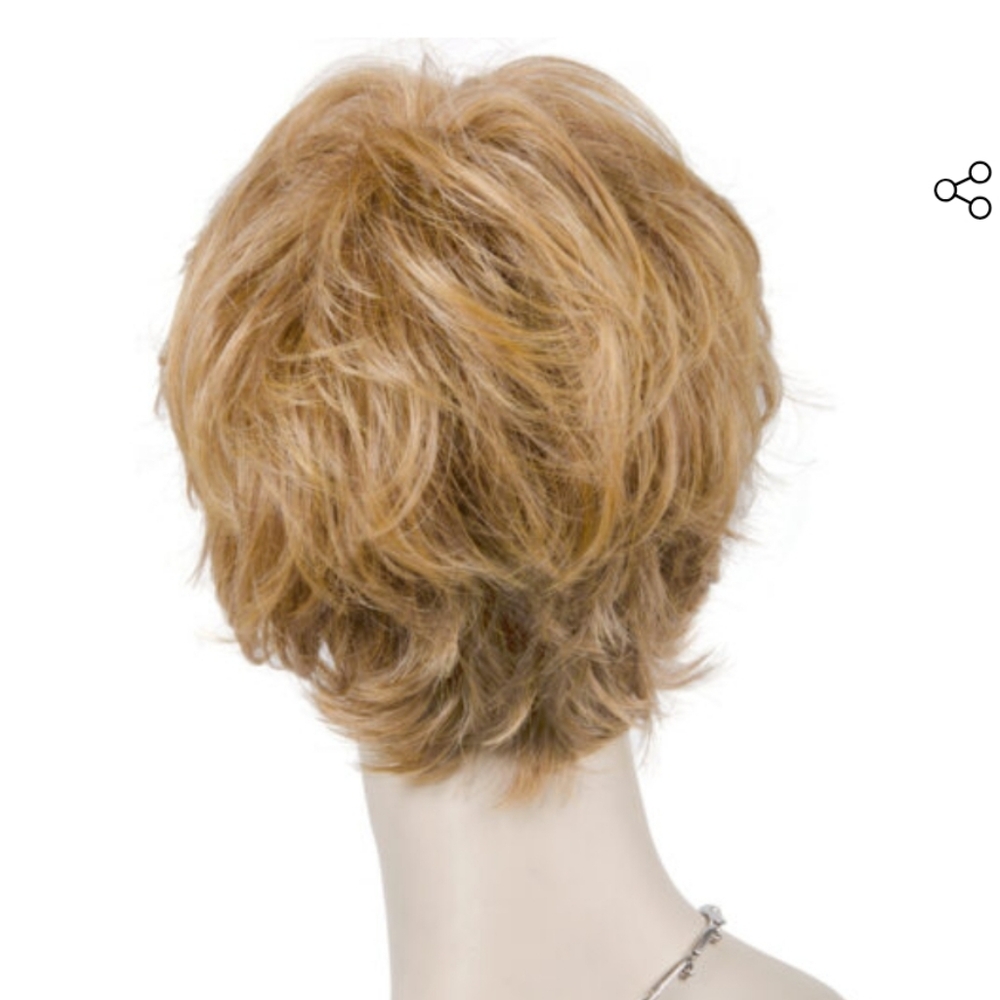 Vegas Wig Collection Short Synthetic Hair Wig - Picture 3 of 9